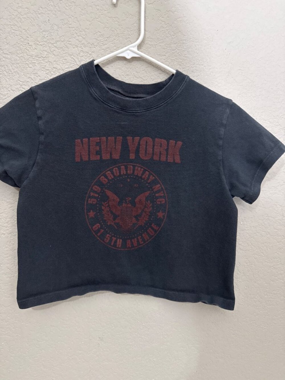 John Galt New York Graphic Cropped T-Shirt Womens Size XS Gray ish
